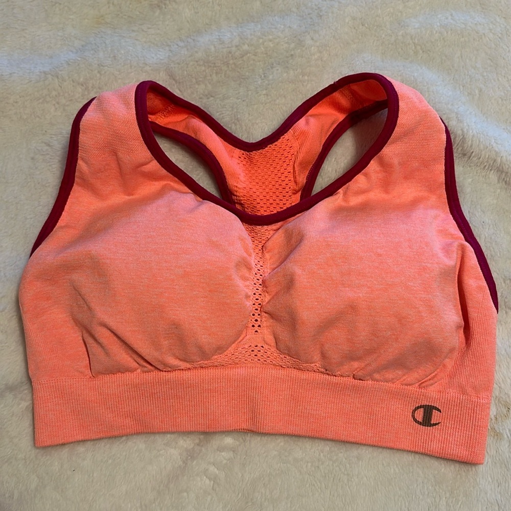 Champion Medium support Sports bra w/Cup liners